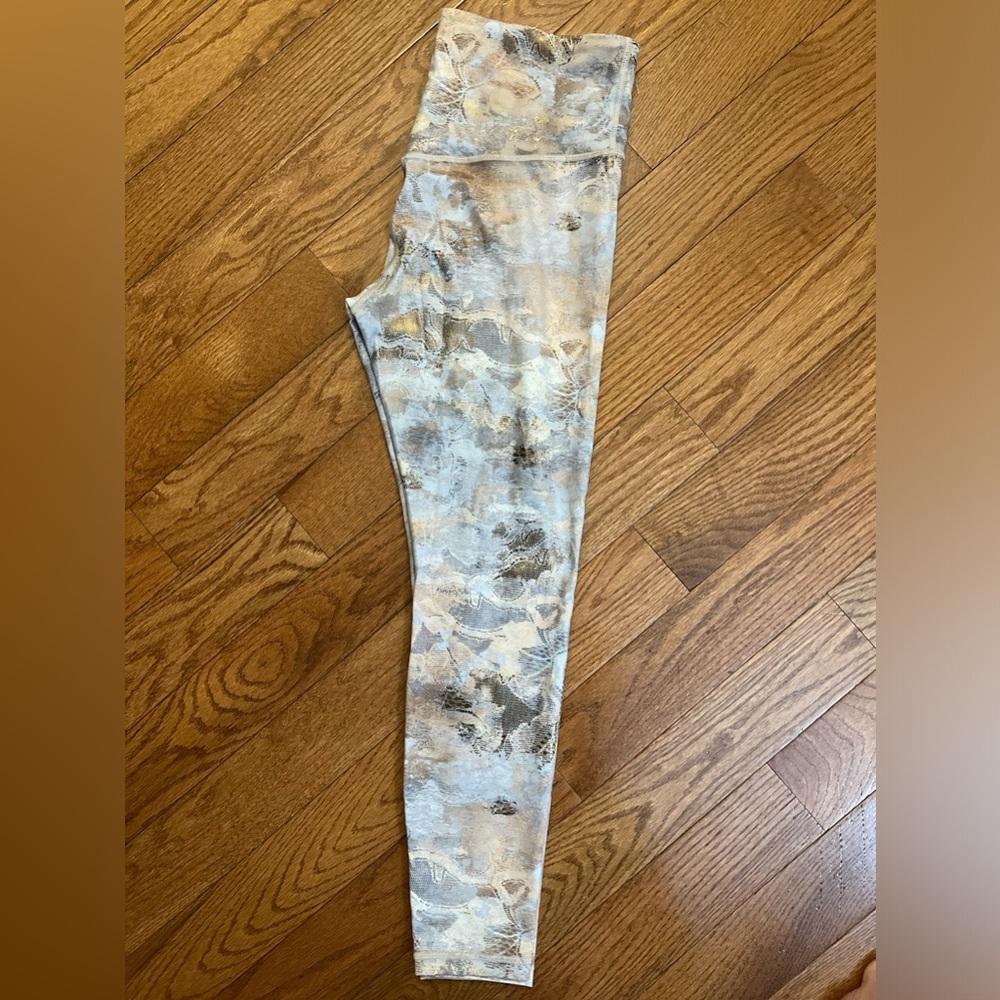 Athleta 7/8 Leggings, Size M